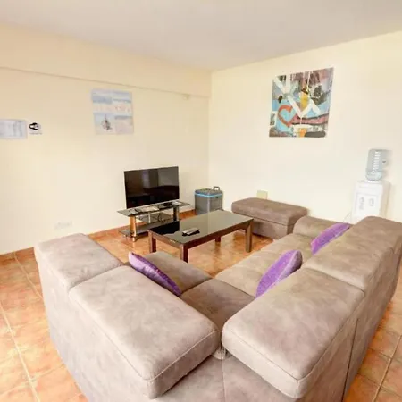 2 Bedroom With Sea Views In Protaras, 1684 דירה